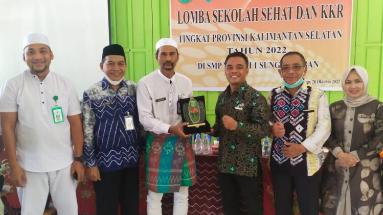 SMPN 1 Sungai Loban Dinilai Tim Verifikasi