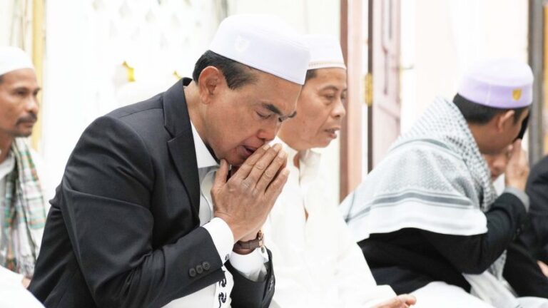 Bupati-Zairullah-Azhar-1024x685~2