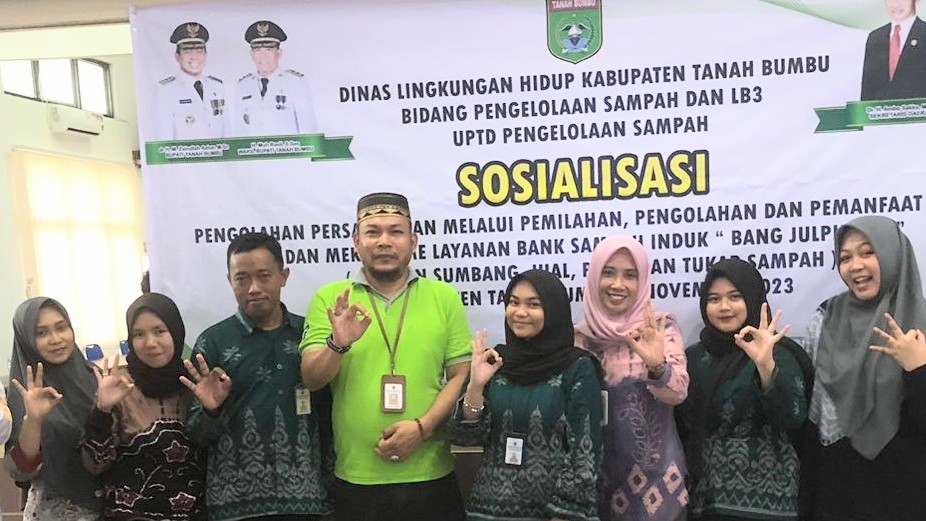Bang Julpikar’s, Layanan Penjemputan dan Pembelian Sampah Terpilah Bernilai Ekonomis
