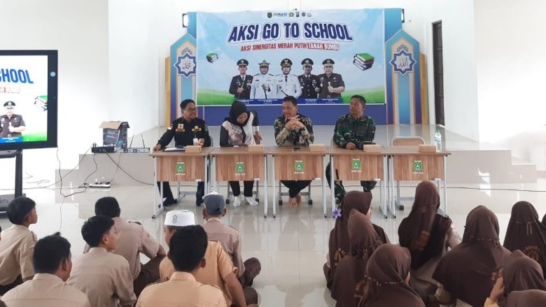Aksi Go To School di Kusan Tengah, Tanamkan Wasbang dan Antinarkoba