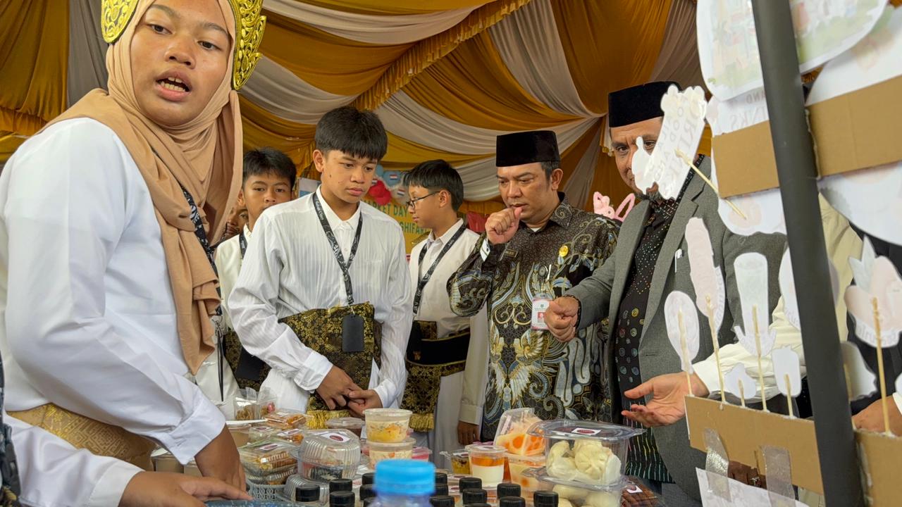 Market Day Al Fath Batulicin, Ajang Latih Jiwa Wirausaha Sejak Dini