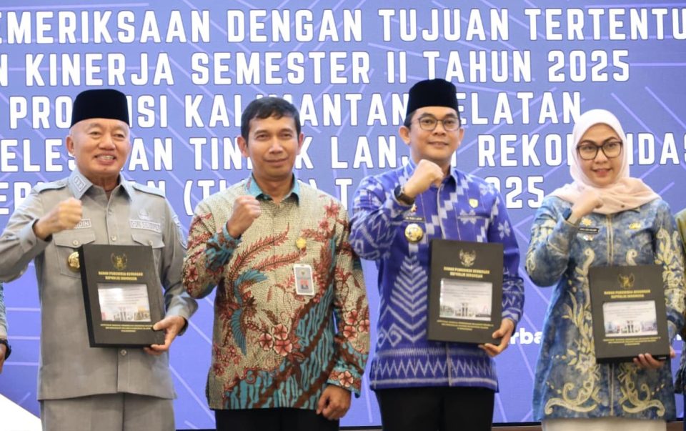 Bupati Tanah Bumbu Terima LHP Kepatuhan dan Kinerja Semester II Tahun 2025