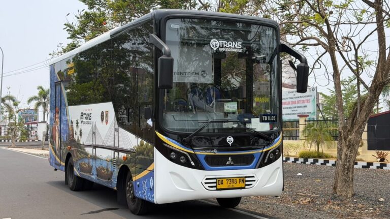 1a541571-d267-40e7-a410-3c46666a373e